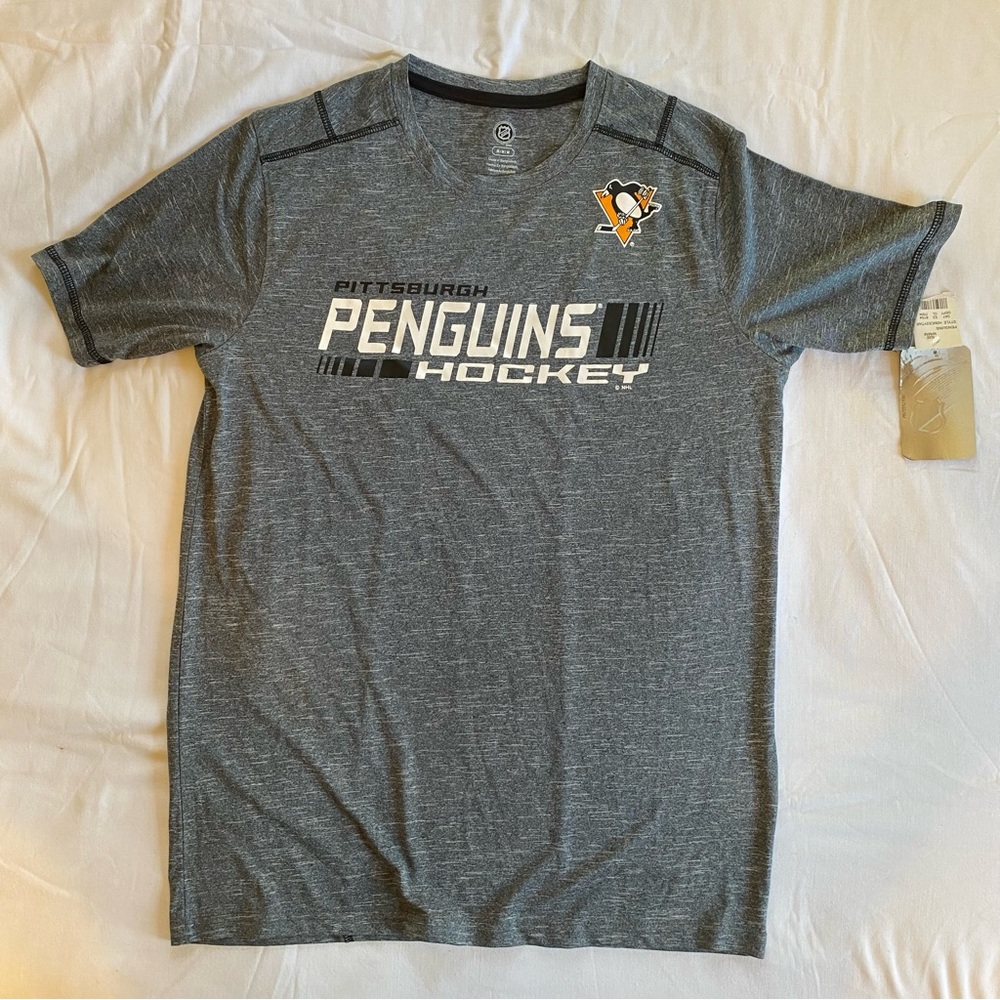 Pittsburgh Penguins Official NHL T-shirt 🐧